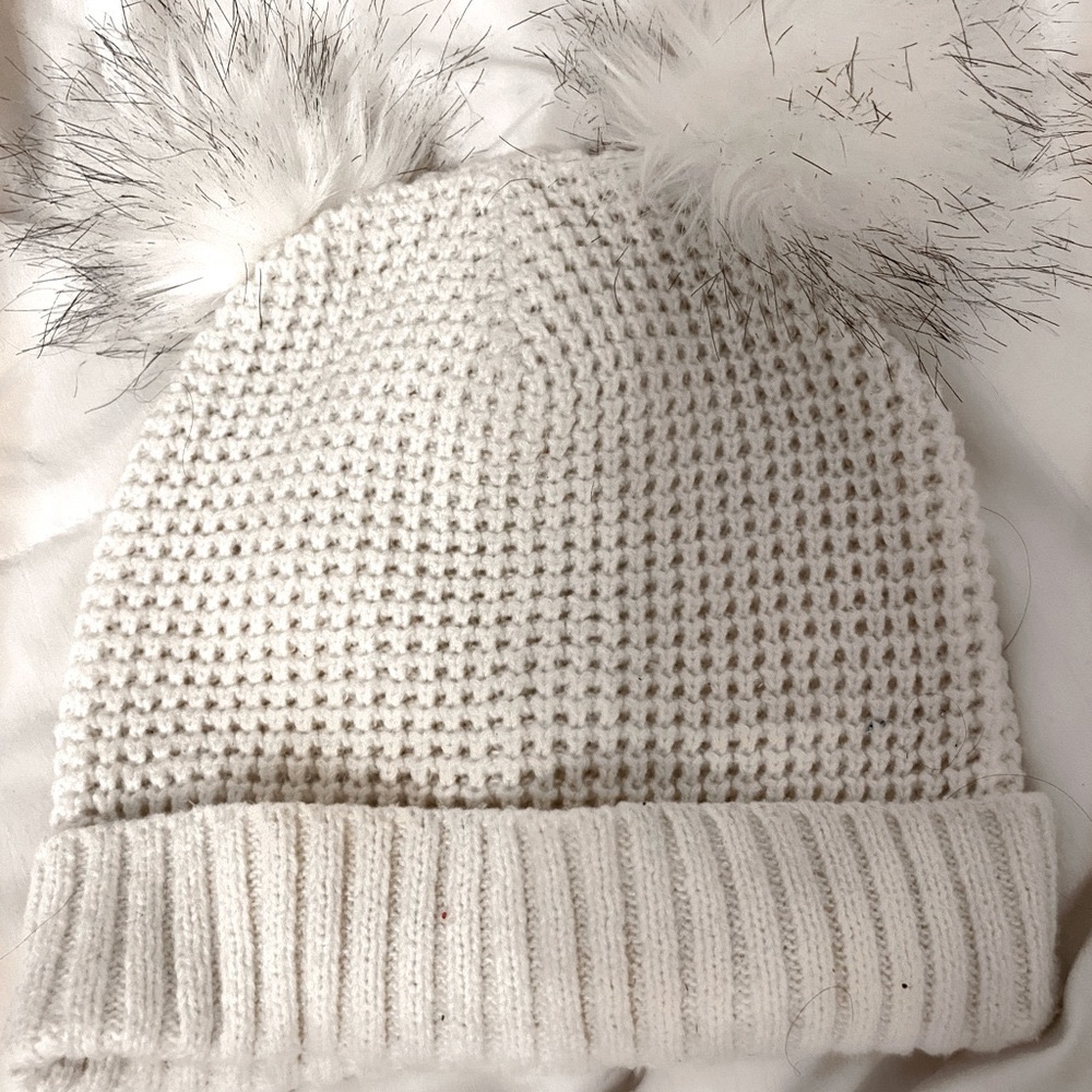 Pom Pom Beanie